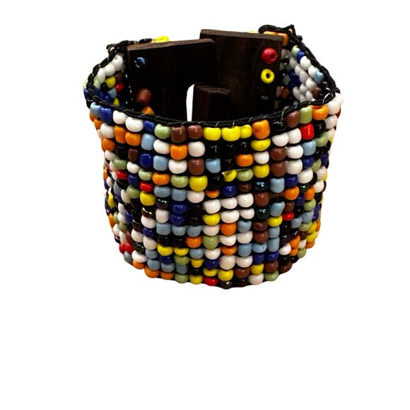 Seed Bead and Wooden Clasp Bracelet No Metal - Picture 1 of 7